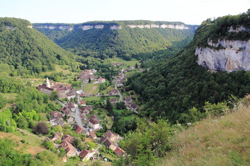 Baume-les-Messieurs, village du Jura