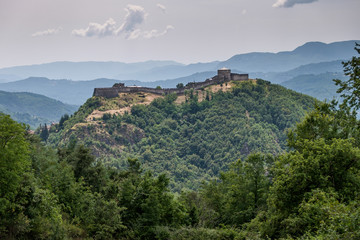 Fototapeta na wymiar Verrucole fortress, San Romano in Garfagnana, Tuscany, Italy