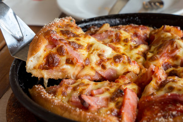 Hawaiian pizza 