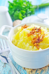 mashed potato with fried onion