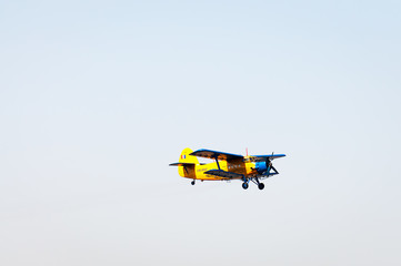 Biplane in midair © hipgnosis