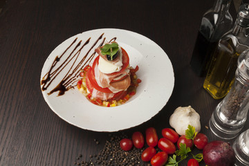 appetizer, prosciutto with mozzarella