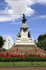 Obraz premium Bronze monument to Giuseppe Garibaldi