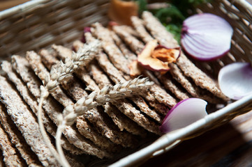 crackers from flax seeds, healthy food 