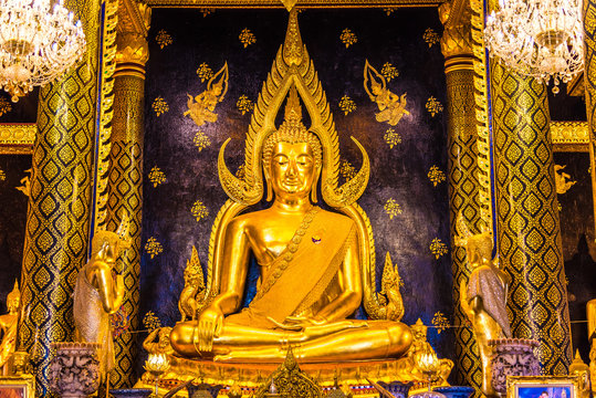 Phra Chinnarat Buddha image in Wat Phra Sri Rattana Mahathat at Phitsanulok, Thailand.