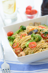 Delicious spaghetti with mushroom, broccoli and tomato