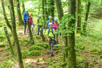 Wandergruppe im Wald