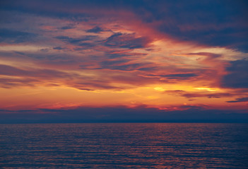 Obraz premium Lake Baikal at sunset