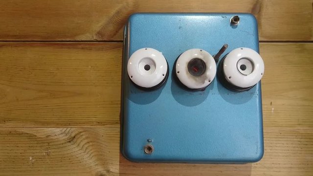 A fusebox with bad connection starting fire