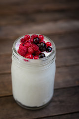 Verrine yaourt aux fruits rouges