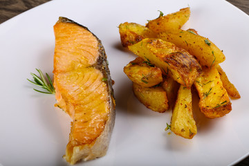 Baked salmon with potato