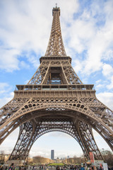 Fototapeta na wymiar Torre Eiffel en París