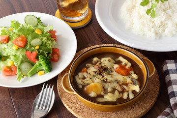 チーズカレー　サラダ＆ドリンクセット