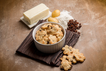 cookie with dried grape