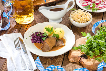 Bayerische Schweinebraten (oktoberfest)