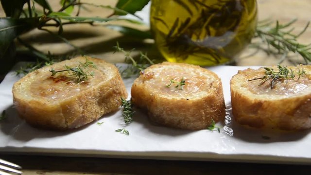 X&uacute;c x&iacute;ch trong lớp vỏ b&aacute;nh m&igrave; Երշիկ Հացի ընդերքը Salsiccia in crosta di pane Sausage in bread crust Saucisse en cro&ucirc;te de pain Salchicha en la corteza mus&eacute;t del pan Wurst in carne brotkruste Musetto