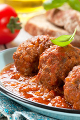 meatballs in tomato sauce