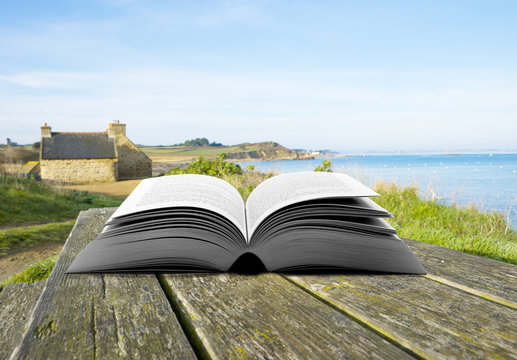 Aufgeschlagenes Buch