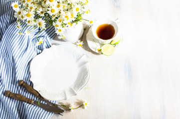 Summertime table setting