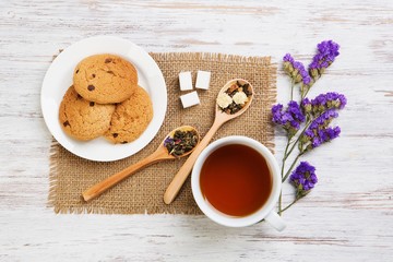 Herbal tea and cookies
