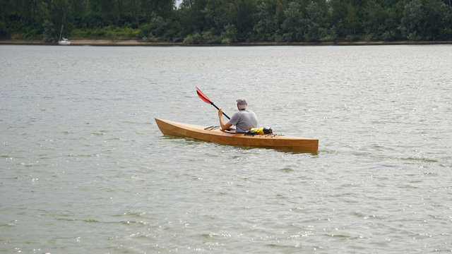 Kajakfahrer auf einem See