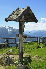 Fototapeta na wymiar Austria, Tyrol, wayside shrine