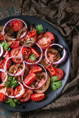 Tomatoes and onion salad