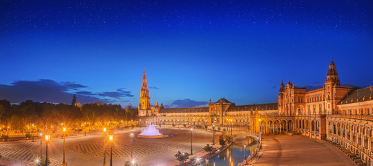 Fototapeta na wymiar View of Spain Square on sunset, landmark in Renaissance Revival style, Seville, Spain