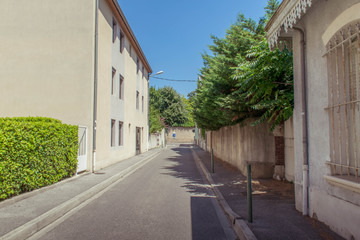 Fototapeta na wymiar Rue Ensoleillé ville