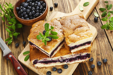 Pie with berries
