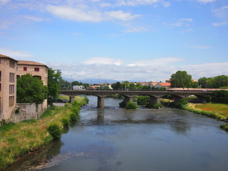 Fototapeta na wymiar Bridge over River Aude in Carcassonne