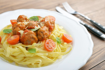 Tagliatelle pasta with meatballs