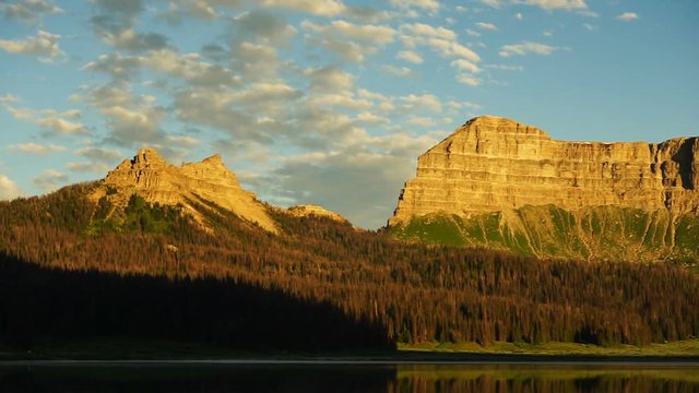 The view from Brooks Lake Campground at sunrise