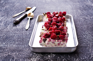 Ice cream with raspberries