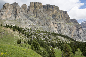 Fototapeta na wymiar mountain panorama of the Dolomites