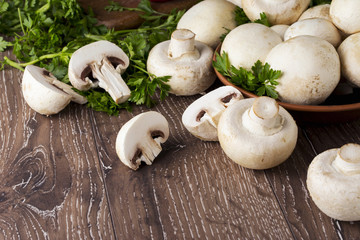 edible raw mushrooms