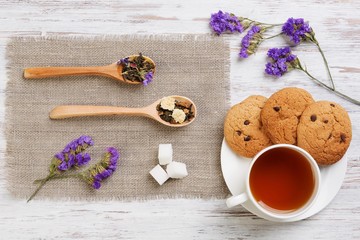 Herbal tea and cookies
