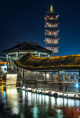 Naklejka premium Wuzhen at night