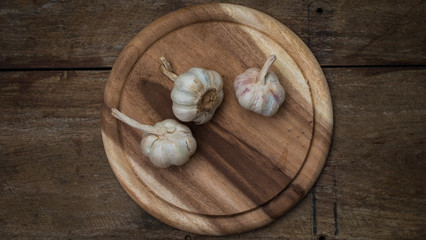 Garlic lobes