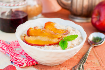 Creamy Oat Porridge with Honey Apples