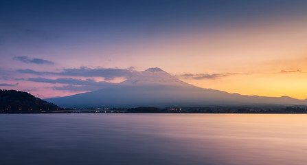 Fototapeta na wymiar mountain Fuji and lake kawaguchi at sunset