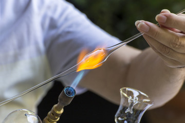 Shaping a piece of glass