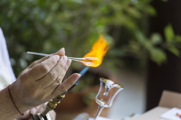 Shaping a piece of glass