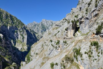 Fototapeta na wymiar view of the rocks, mountain landscape