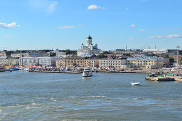Obraz premium Helsinki from the see