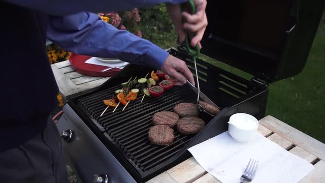 Barbecue cooking