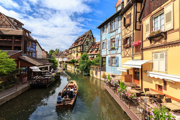 Fototapeta na wymiar canal in Colmar, Alsace