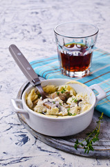 Scrambled eggs with mushrooms