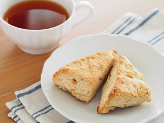 スコーンと紅茶