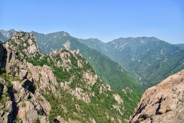 Fototapeta na wymiar Picturesque Natural Scenery of Seoraksan National Park in South Korea